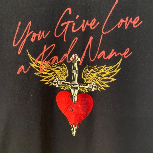 Bon Jovi 2022 Concert Women’s L Black with “You Give Love a Bad Name” T-Shirt - Picture 4 of 6